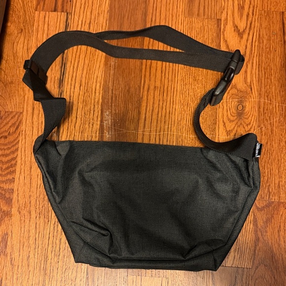 Herschel Supply Co. Belt Bag - Picture 3 of 3